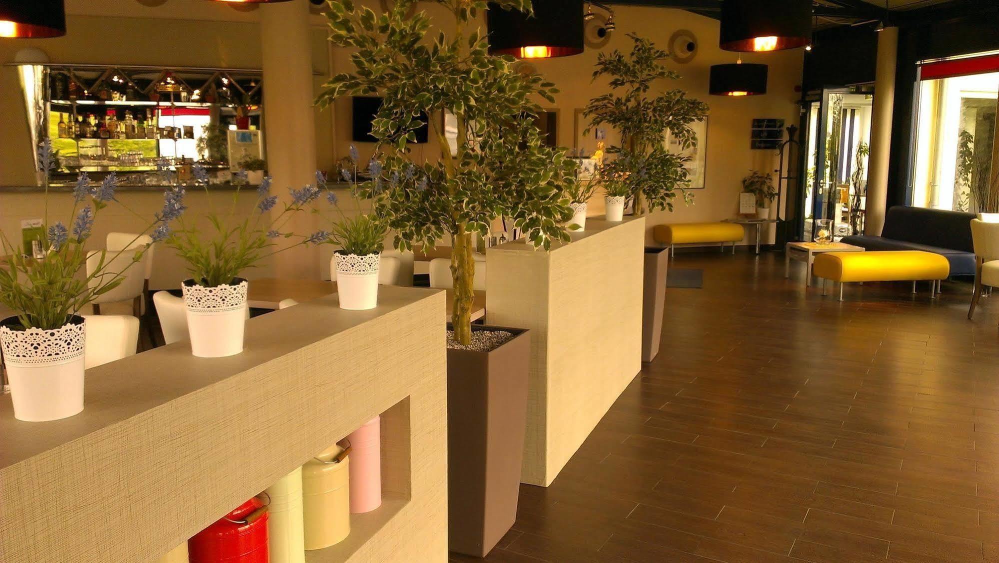 柏林南部路德维希斯菲尔德广场酒店 外观 照片