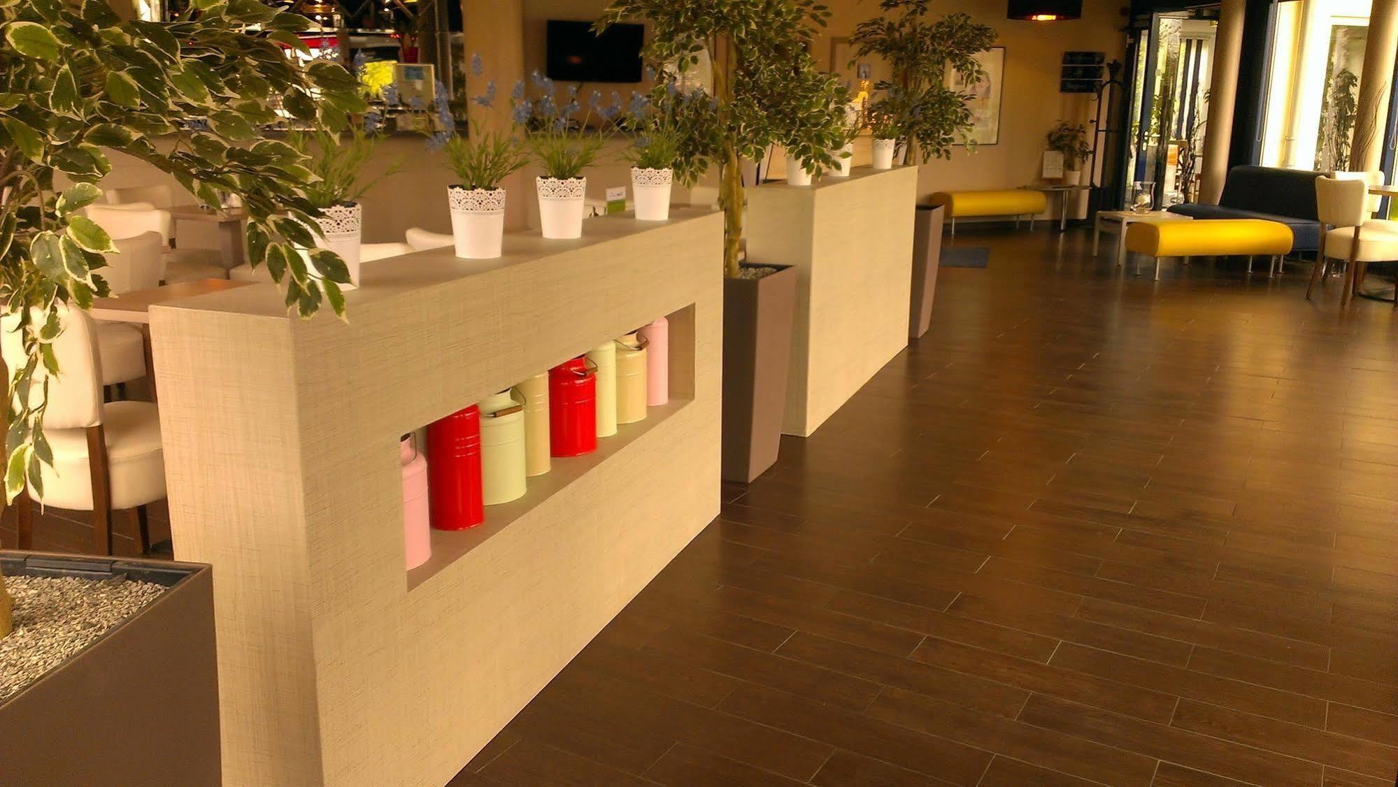 柏林南部路德维希斯菲尔德广场酒店 外观 照片